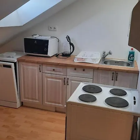 Utulny Podkrovni V Centru Trebice Apartment *
