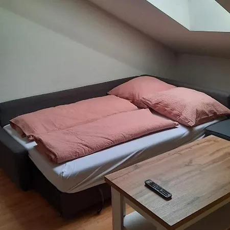 Utulny Podkrovni V Centru Trebice * Třebíč